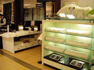 isetan004_2011.03