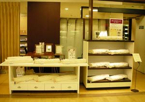 isetan009_2011.07